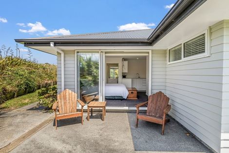 Photo of property in 33 Golf Vue Place, Castlecliff, Whanganui, 4501