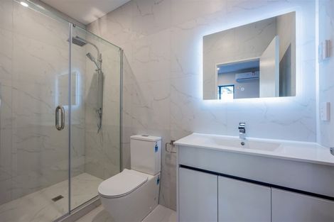 Photo of property in 15 Korokio Lane, Henderson, Auckland, 0612