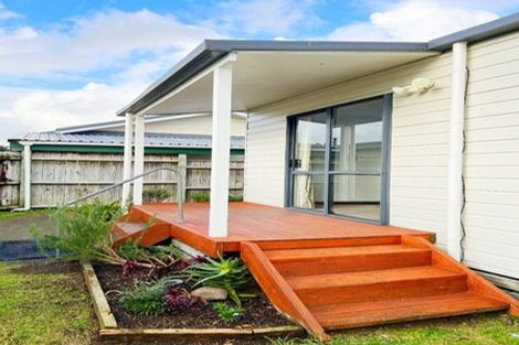 Photo of property in 21 Pukeko Street, Paraparaumu, 5032