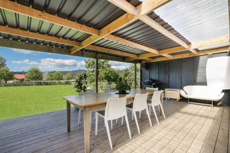 Photo of property in 212 Monument Road, Clevedon, Papakura, 2582