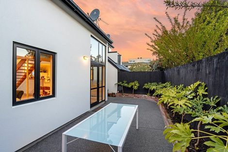 Photo of property in 5/140 Office Road, Merivale, Christchurch, 8014