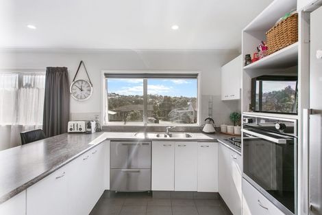 Photo of property in 4 Katrina Place, Massey, Auckland, 0614
