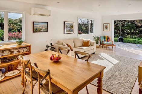 Photo of property in 122 Muri Road, Pukerua Bay, 5026