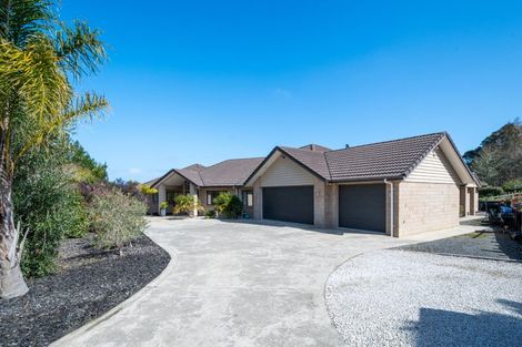 Photo of property in 58e Mcentee Road, Waitakere, Auckland, 0816
