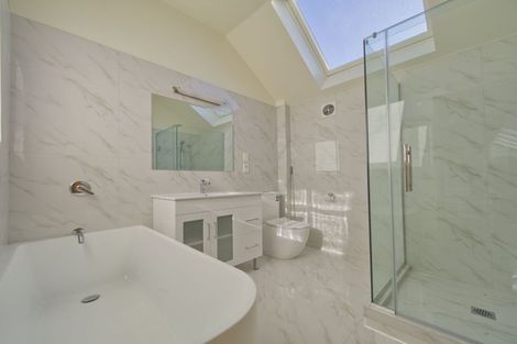 Photo of property in 20a Coronation Street, Belmont, Auckland, 0622