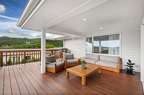 Photo of property in 37 Josh Road, Huapai, Kumeu, 0810