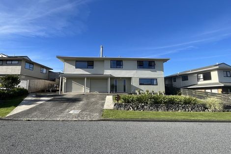 Photo of property in 4 Barque Crescent, Whitby, Porirua, 5024