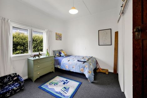 Photo of property in 12 Burns Street, Hawera, 4610