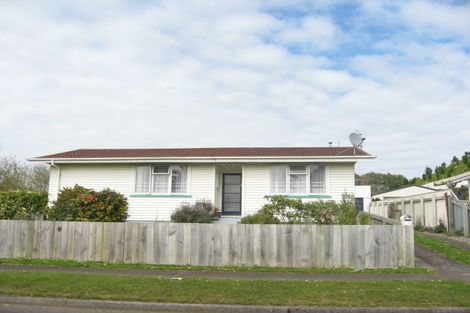 Photo of property in 67 Endeavour Street, Marfell, New Plymouth, 4310