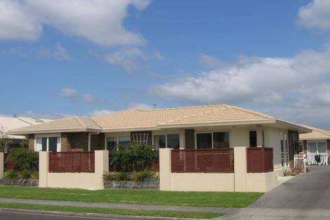 Photo of property in 4 Plateau Heights, Mount Maunganui, 3116