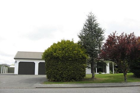 Photo of property in 41 Parkhouse Drive, Rangiora, 7400