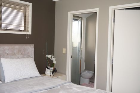 Photo of property in 15 Wimbledon Close, Nawton, Hamilton, 3200