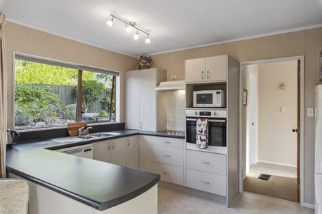 Photo of property in 2a Tudor Court, Paraparaumu Beach, Paraparaumu, 5032