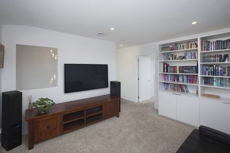 Photo of property in 2 Matisse Place, Burnside, Christchurch, 8053