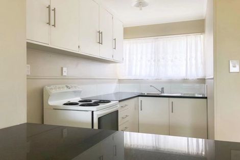 Photo of property in 3/68 Rua Road, Glen Eden, Auckland, 0602