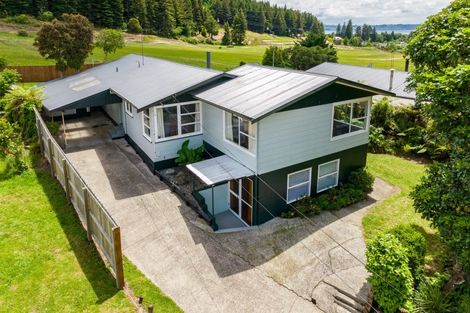 Photo of property in 75 Mallard Drive, Selwyn Heights, Rotorua, 3015