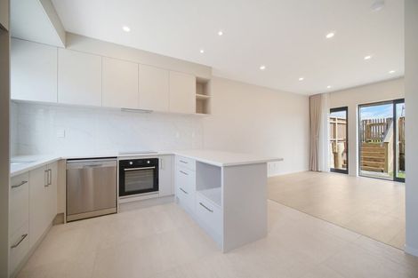 Photo of property in 6/65 Moire Road, Massey, Auckland, 0614