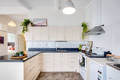 Photo of property in 2/204a Park Road South, Akina, Hastings, 4122