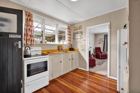 Photo of property in 325 Matangara Road, Hawera, 4672