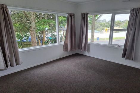 Photo of property in 100 Barrys Road, Glendene, Auckland, 0602