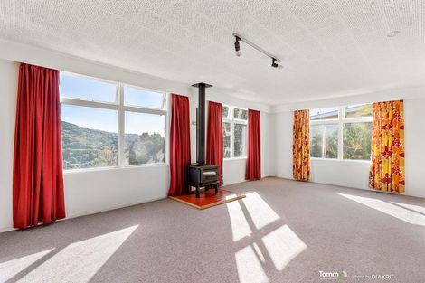 Photo of property in 12 Versailles Street, Karori, Wellington, 6012