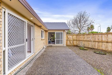 Photo of property in 2 Marlon Lane, East Tamaki, Auckland, 2016
