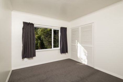 Photo of property in 81 Milton Terrace, Picton, 7220