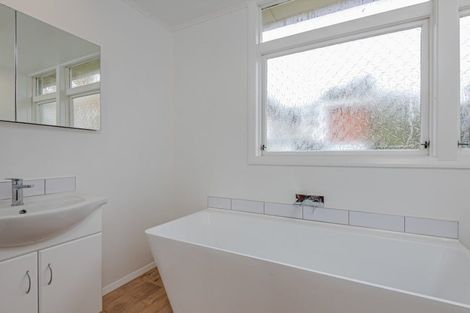 Photo of property in 5 Lawson Street, Pahiatua, 4910