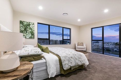 Photo of property in 2 Kauru Lane, Wainui, 0992