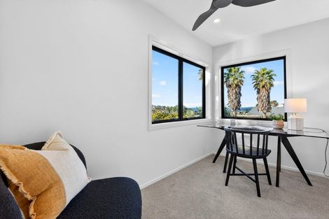 Photo of property in 1a Prestige Place, Castor Bay, Auckland, 0620