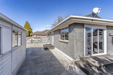 Photo of property in 2/74 Shands Road, Hornby South, Christchurch, 8042