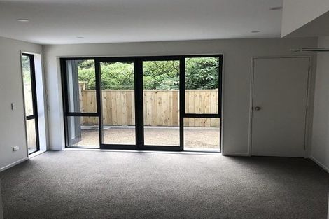 Photo of property in 60a Seymour Road, Sunnyvale, Auckland, 0612