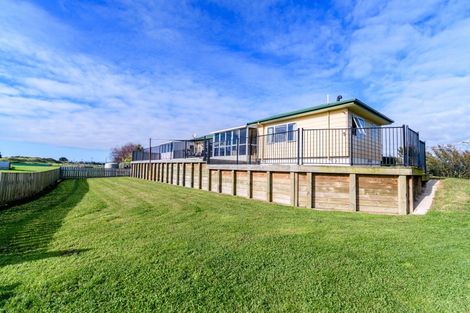 Photo of property in 140 Lake Road, Himatangi, Foxton, 4891