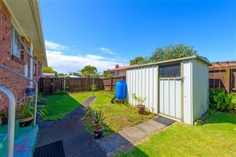 Photo of property in 2/2 Wayne Drive, Mangere, Auckland, 2022