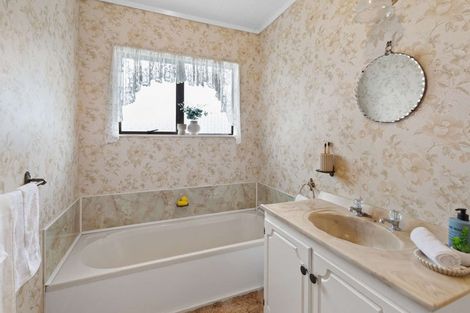 Photo of property in 6 Bens Place, Springvale, Whanganui, 4501