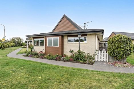 Photo of property in Rivertown Villas, 150 Williams Street, Kaiapoi, 7630