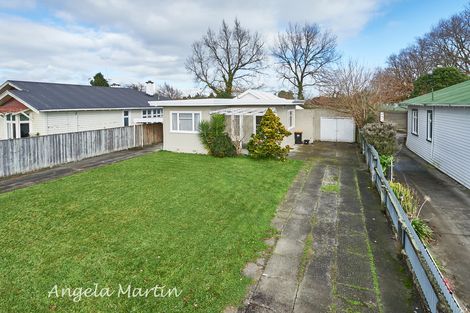 Photo of property in 34 Shamrock Street, Takaro, Palmerston North, 4412