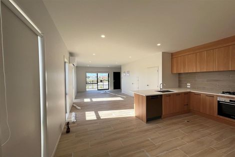 Photo of property in 31 Aramata Road, Papakura, 2110