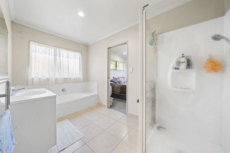 Photo of property in 5 Brunswick Rise, Mangere, Auckland, 2022