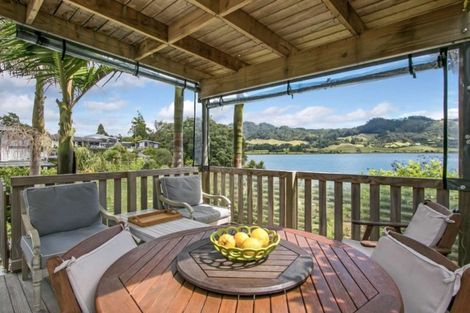 Photo of property in 25 Moana Drive, Mahia, 4198