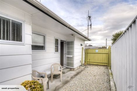 Photo of property in 16 Lannie Place, Greenmeadows, Napier, 4112