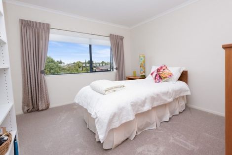 Photo of property in 19c Paparoa Road, Cockle Bay, Auckland, 2014