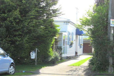 Photo of property in 13 Mason Terrace, Gonville, Whanganui, 4501