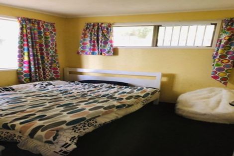 Photo of property in 16 Sunburst Lane, Torbay, Auckland, 0630