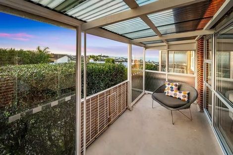 Photo of property in 3/5 Braemar Road, Castor Bay, Auckland, 0620
