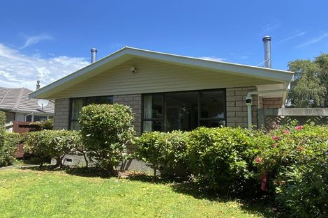 Photo of property in 19 Rosella Street, Broomfield, Christchurch, 8042