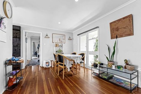 Photo of property in 5 Dulcie Place, Red Hill, Papakura, 2110