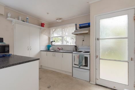 Photo of property in 17 Addington Avenue, Manurewa, Auckland, 2102