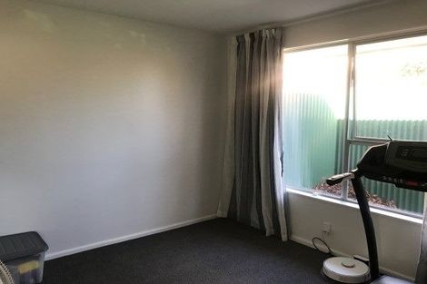 Photo of property in 118 Avonhead Road, Avonhead, Christchurch, 8042