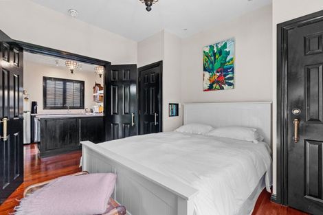 Photo of property in 28 Kempton Street, Greytown, 5712